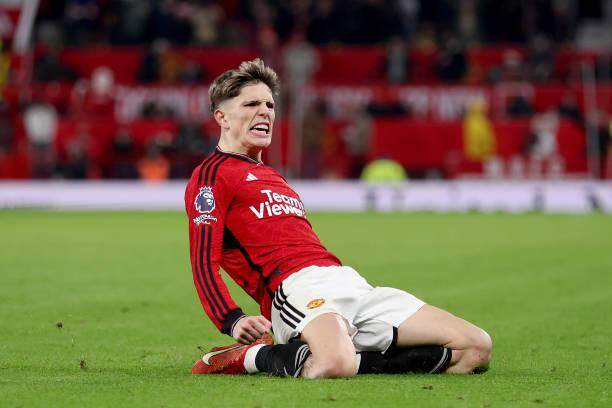 开云体育app-滕哈赫：上半场就踢得很好，我们可以击败任何球队