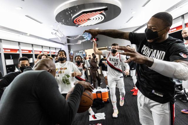 开云入口-改造球队从防守做起 比卢普斯收获教练生涯首胜